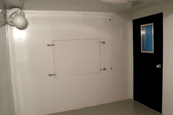 reverberation-room-microphone-5a419a02